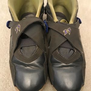 Jordan retro look basketball shoes